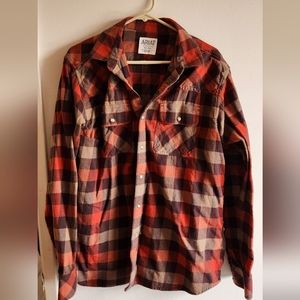 Ariat long sleeve flannel XL